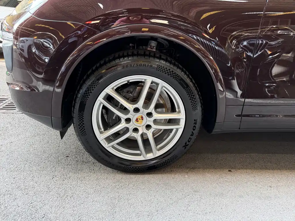 Porsche Cayenne — миниатюра 33