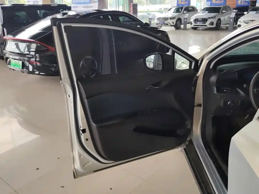 Buick Velite 6 — миниатюра 7