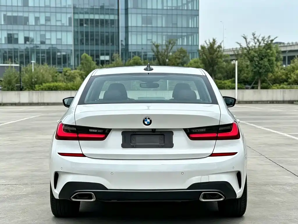 BMW 3 Series — миниатюра 15