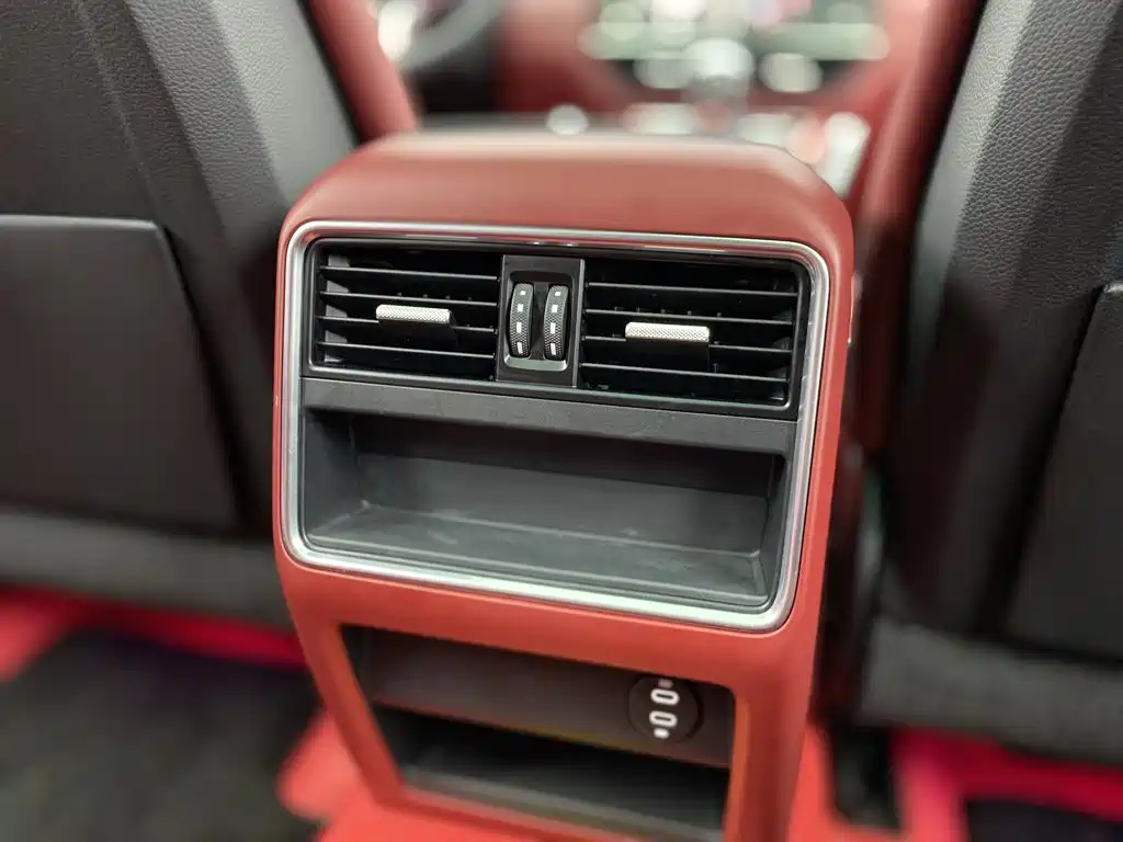 Porsche Cayenne — миниатюра 17