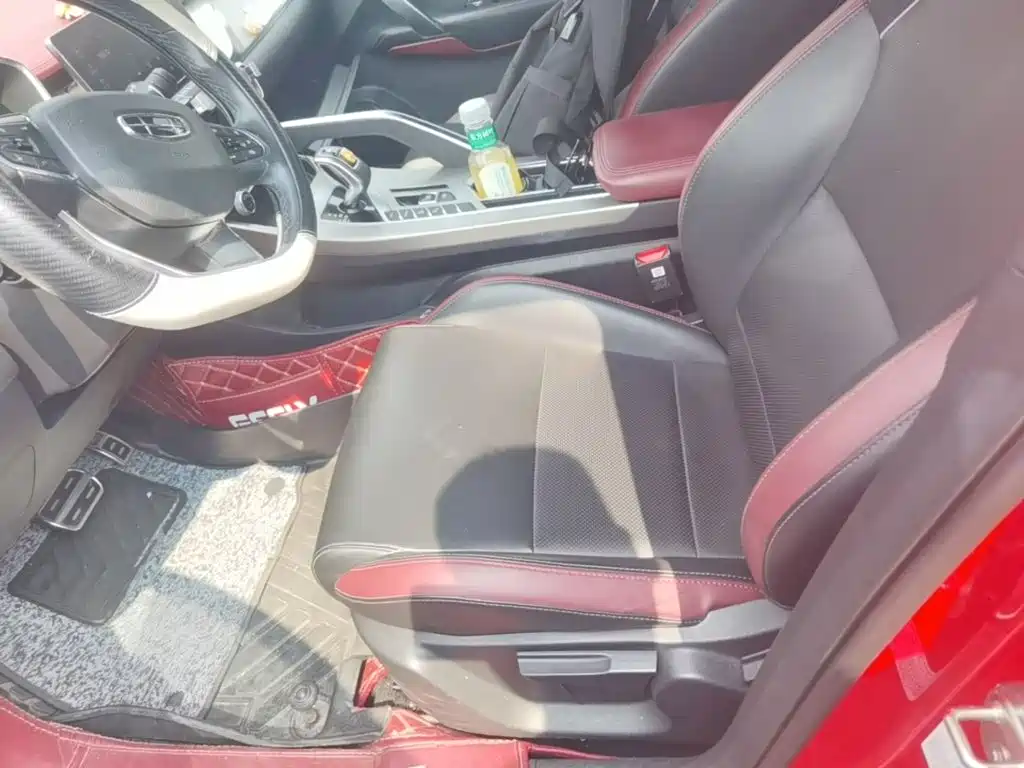 Geely Binyue — миниатюра 15