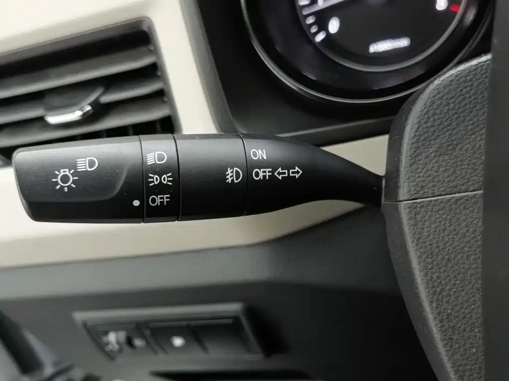 Wuling Hongguang PLUS — миниатюра 21