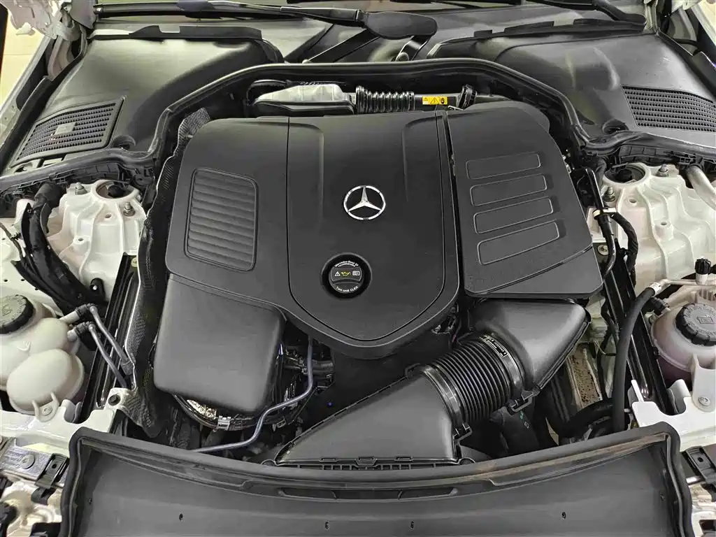 Mercedes-Benz C-Class — миниатюра 16