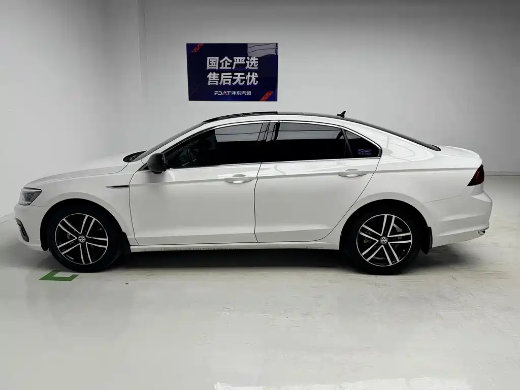 Volkswagen Lamando — миниатюра 9