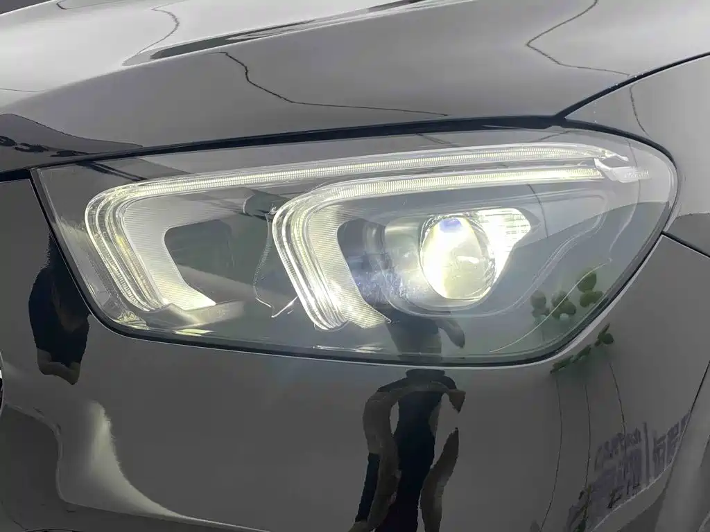 Mercedes-Benz GLE (Import) — миниатюра 5