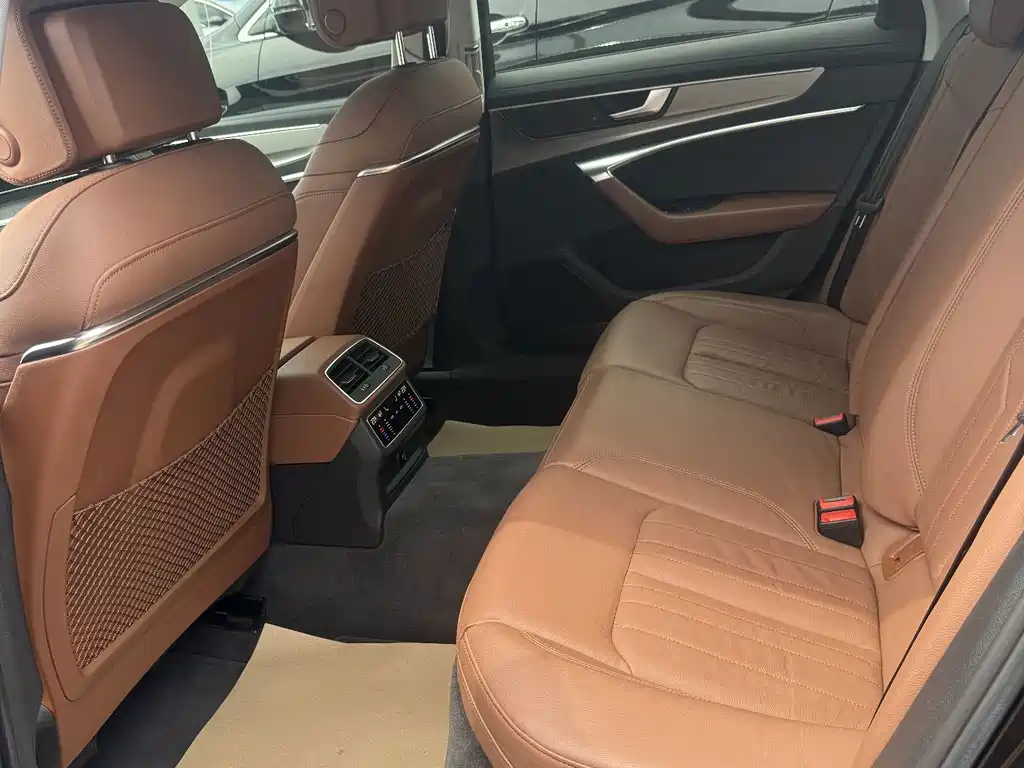 Audi A6L — миниатюра 8