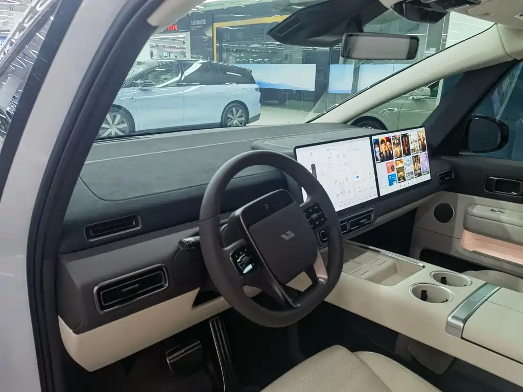 Li Auto MEGA 2024 Ultra