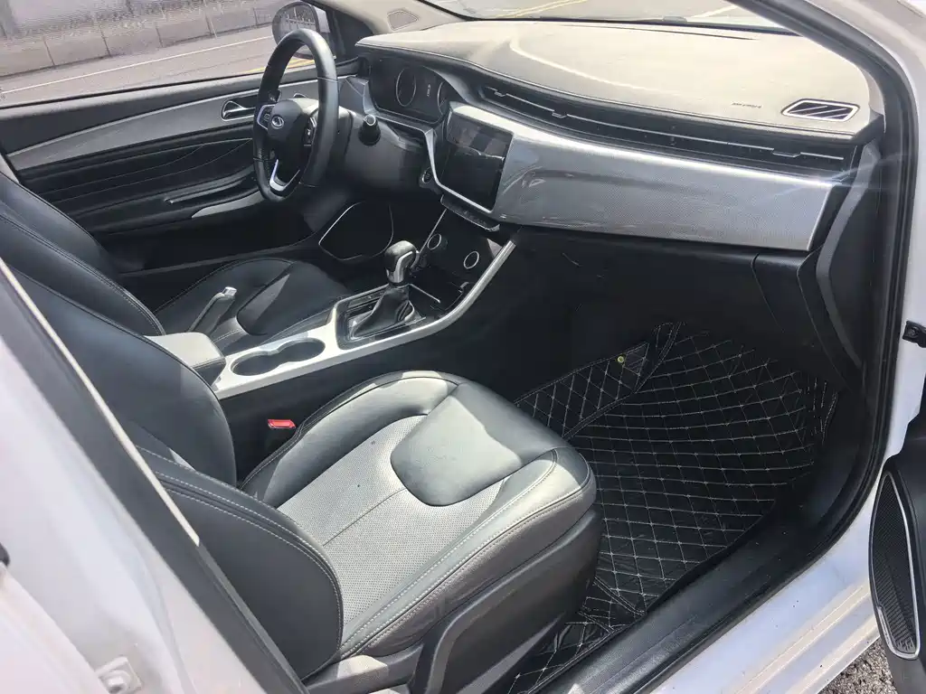 Chery Arrizo 5 — миниатюра 11