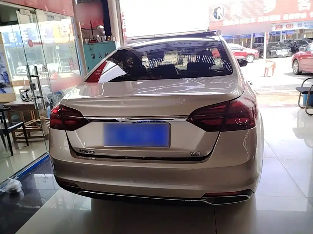 Geely Emgrand — миниатюра 6