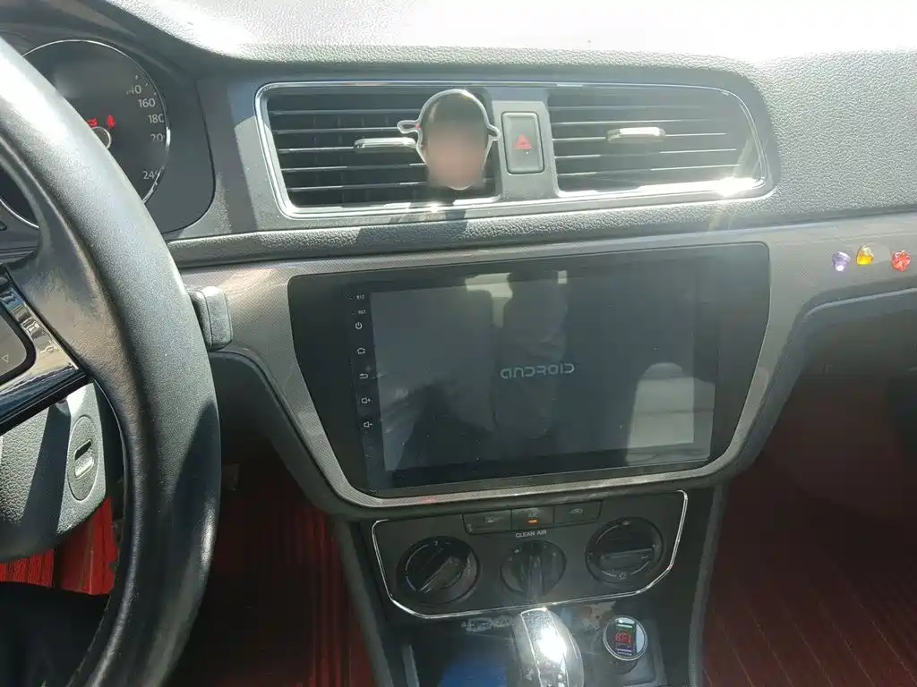 Volkswagen Lavida — миниатюра 6