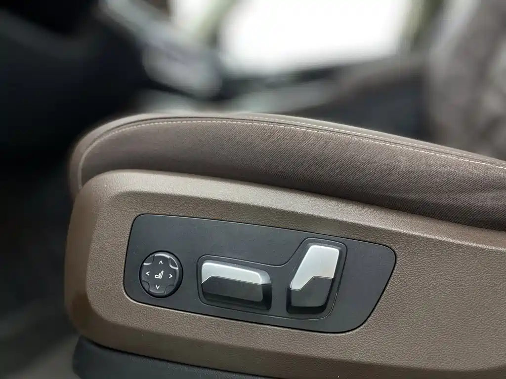 BMW X5 — миниатюра 30