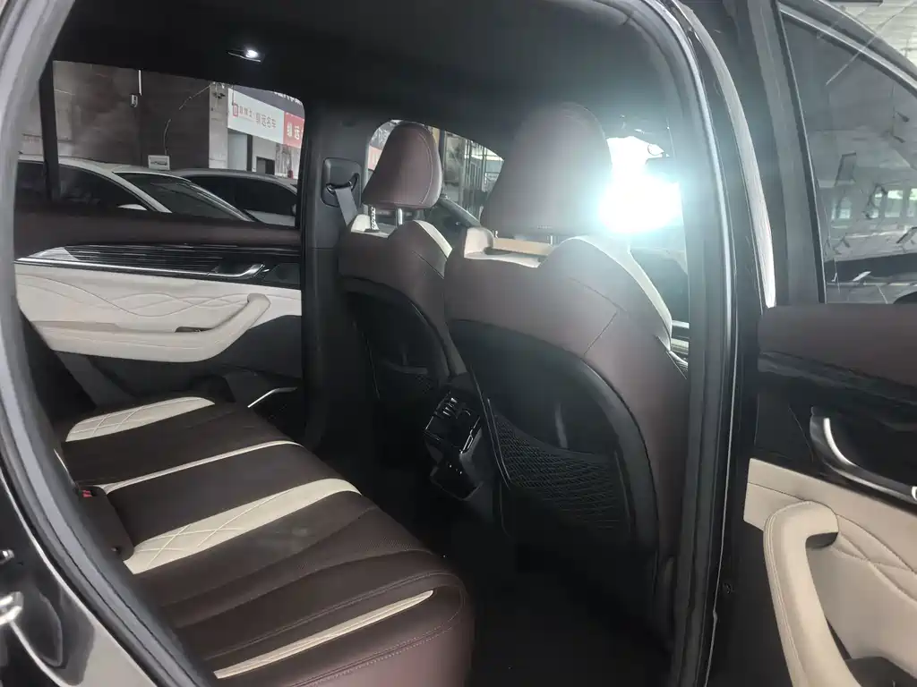 Geely Xingyue L — миниатюра 10