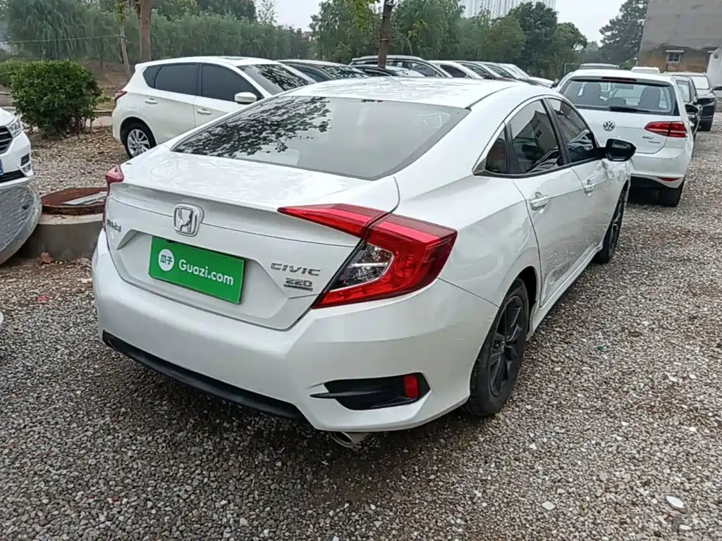 Honda Civic — миниатюра 7