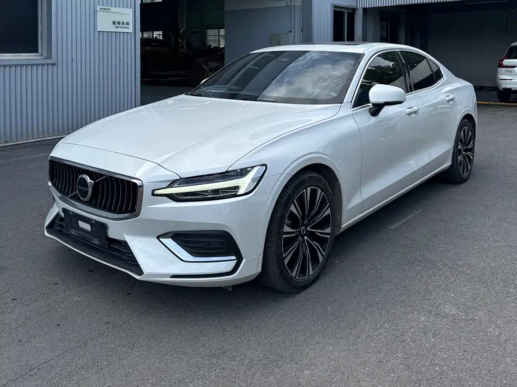 VOLVO  S60