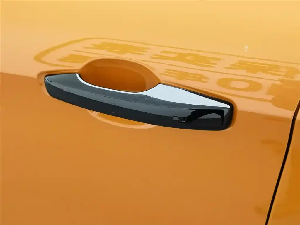 LYNK & CO. 02 HATCHBACK