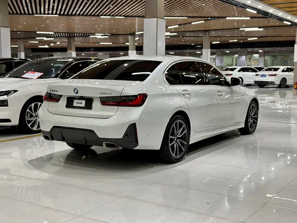 BMW 3 Series — миниатюра 6