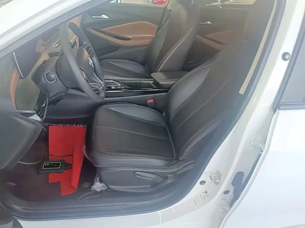 Buick Verano — миниатюра 15