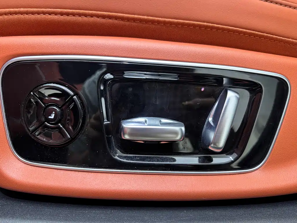 Li Auto Li L9 — миниатюра 16