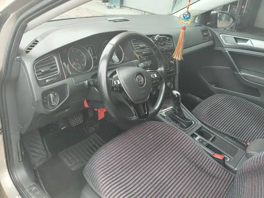 Volkswagen Golf — миниатюра 12