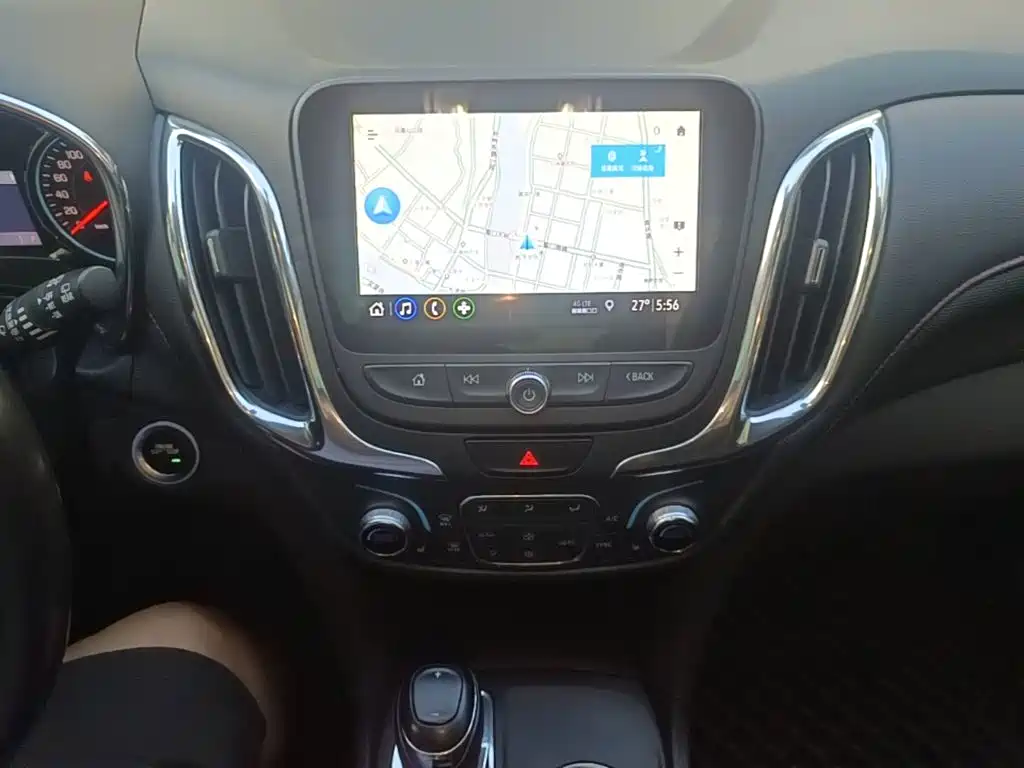 Chevrolet Equinox — миниатюра 9