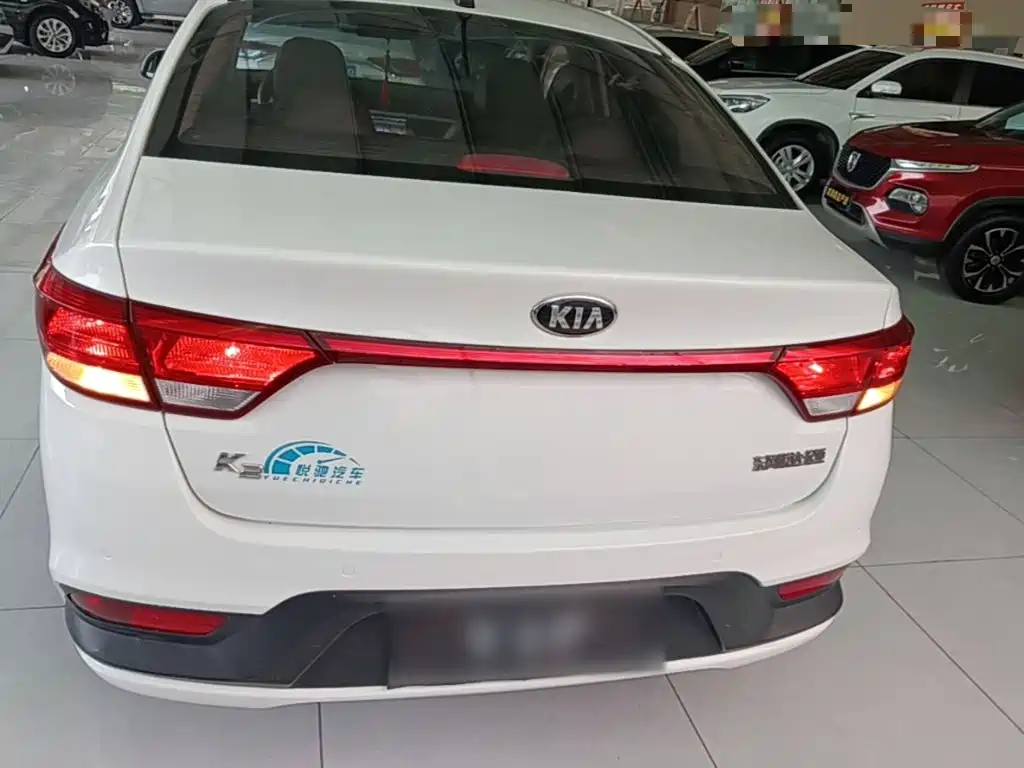 Kia K2 — миниатюра 6