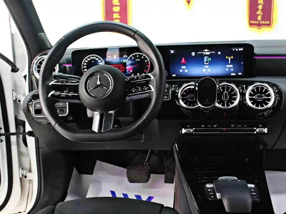 MERCEDES-BENZ A CLASS