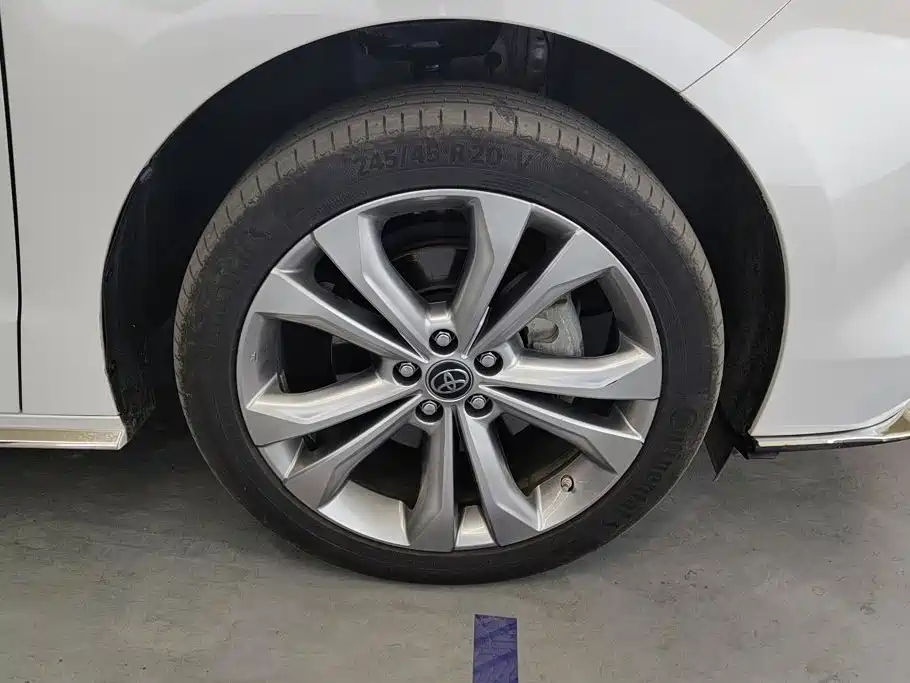 Toyota Sienna — миниатюра 6