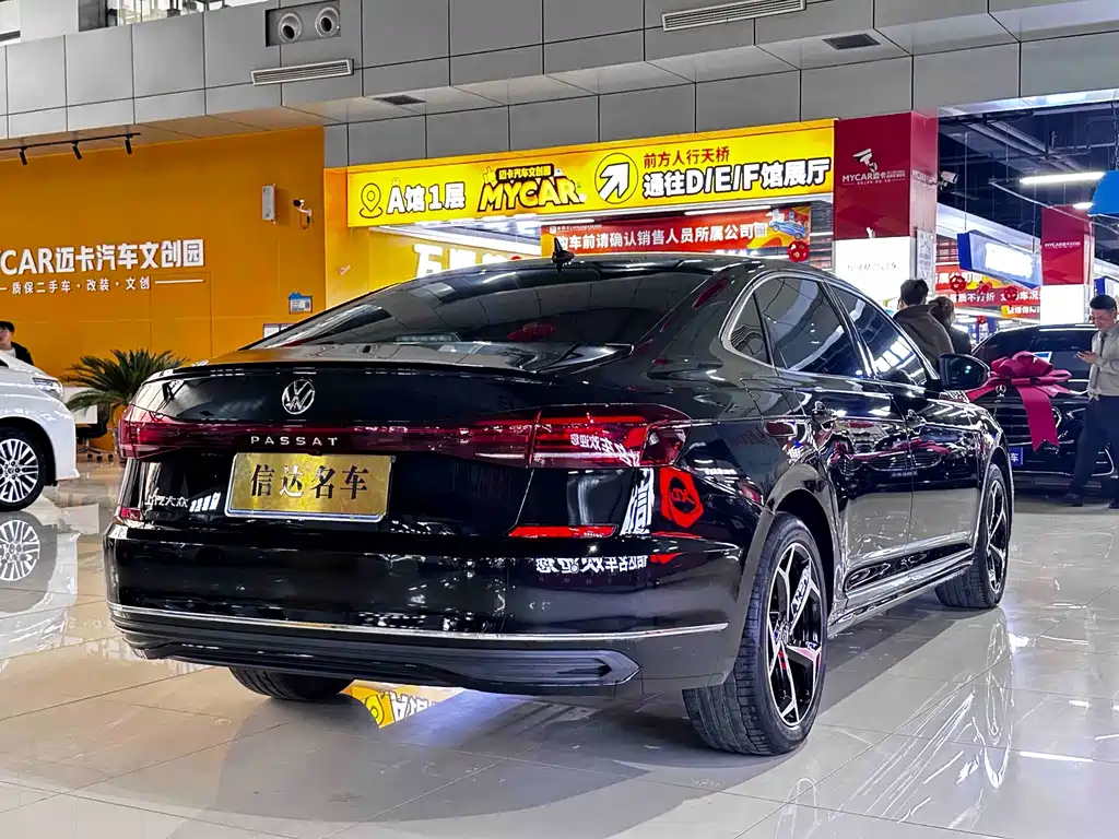 Volkswagen Passat 2025 330TSI Elite