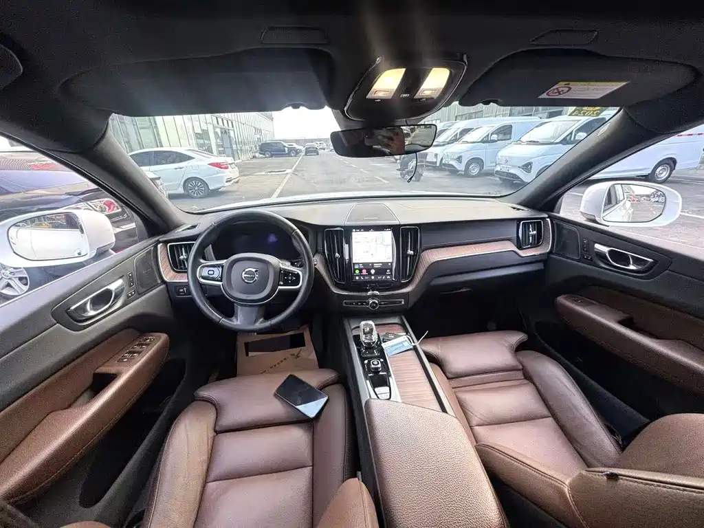 Volvo XC60 — миниатюра 9