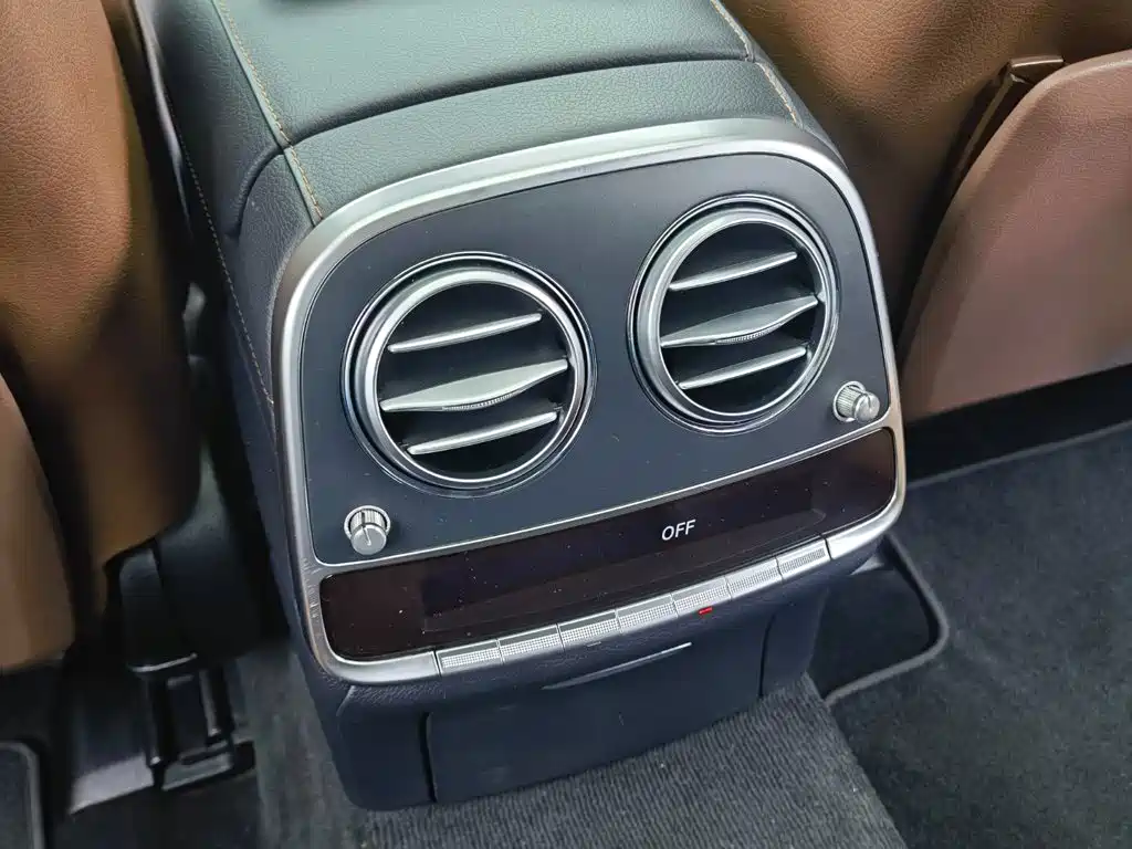Mercedes-Benz S-Class — миниатюра 35