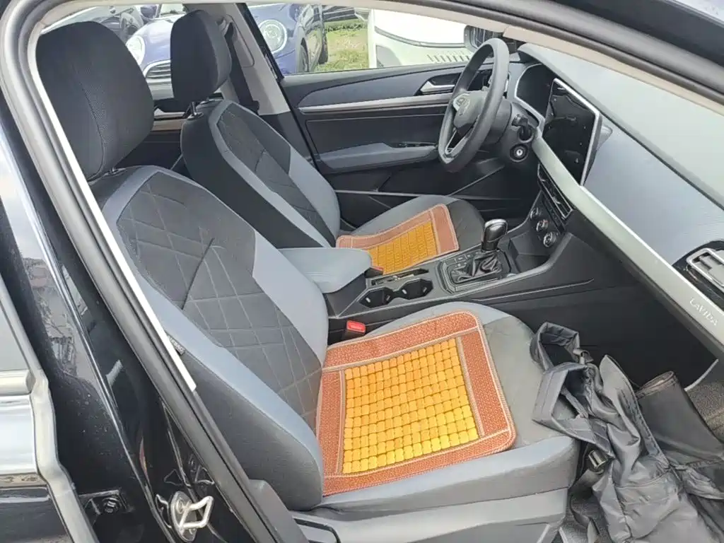 Volkswagen Lavida — миниатюра 25