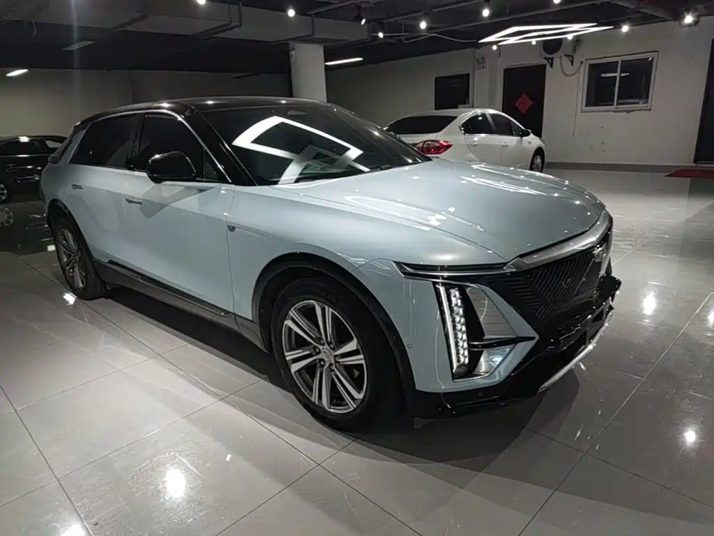 Cadillac Lyriq — миниатюра 4