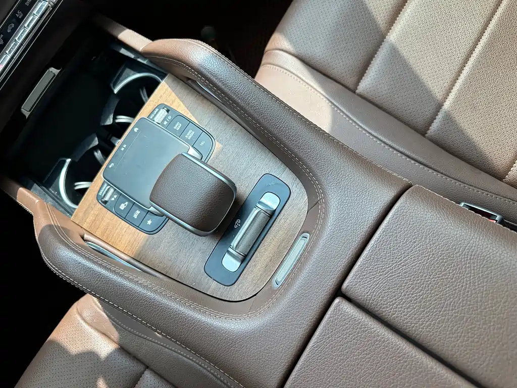 Mercedes-Benz GLE (Import) — миниатюра 9