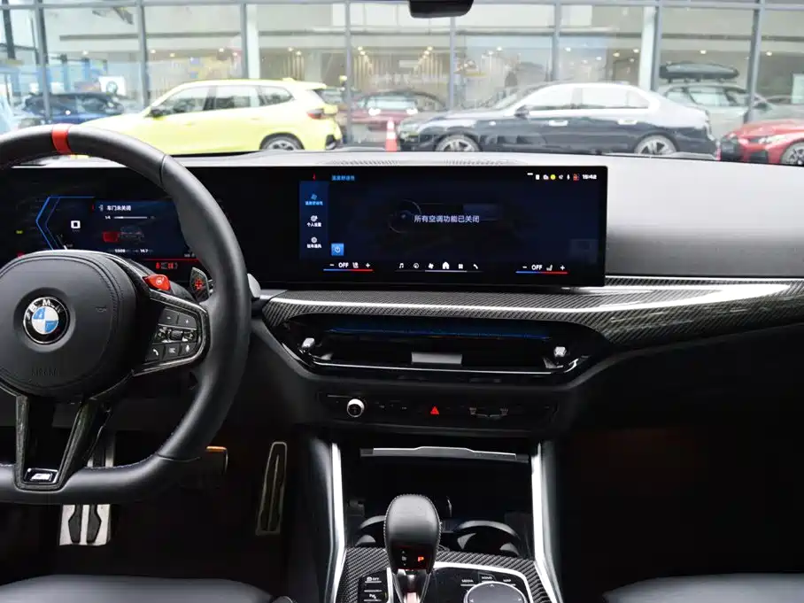 BMW M2 — миниатюра 11