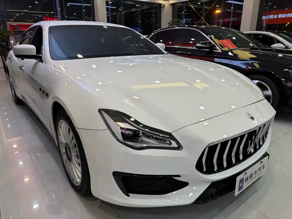 Maserati Quattroporte — миниатюра 3