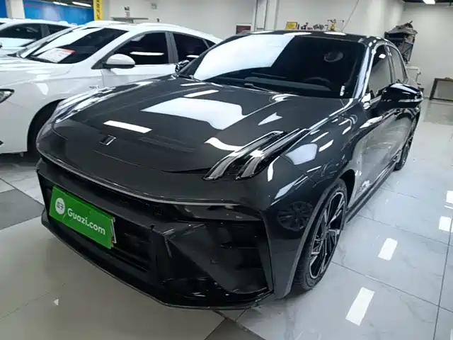 2025 Lynk & Co 03