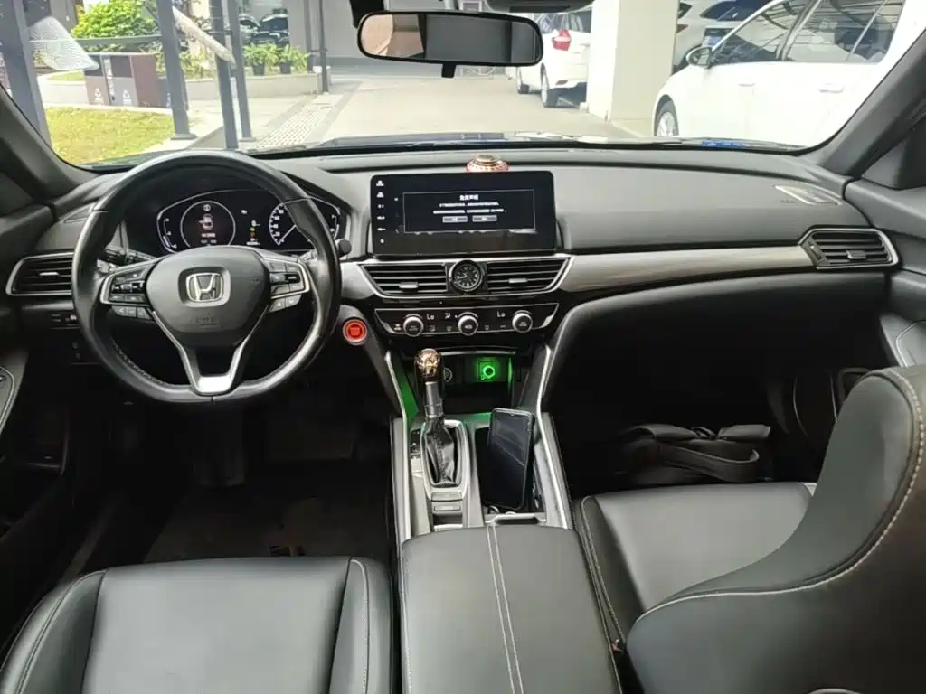Honda Inspire — миниатюра 10