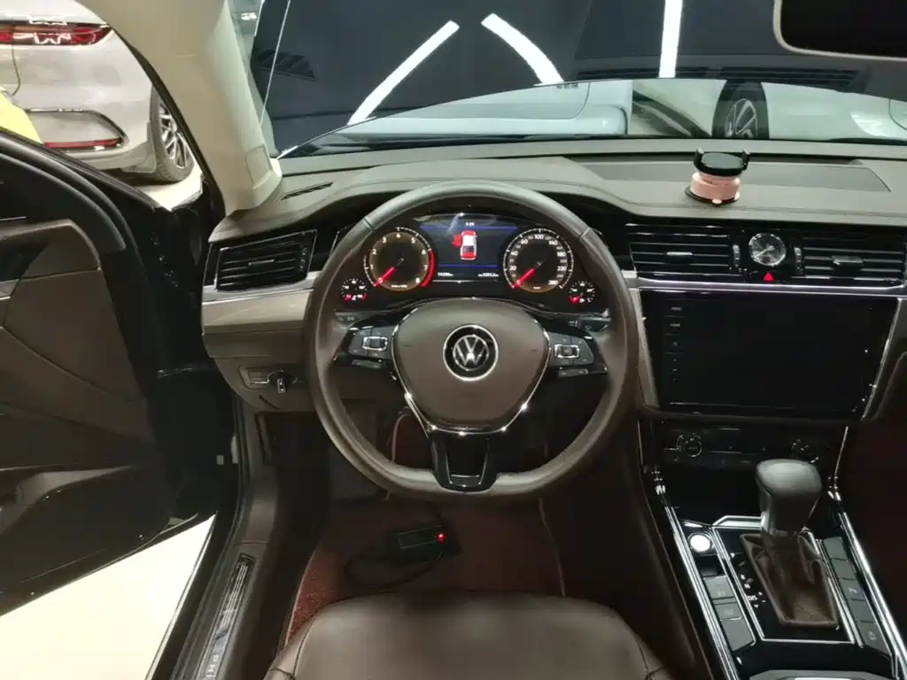 Volkswagen Phideon — миниатюра 11