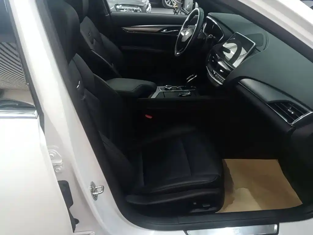 Cadillac CT5 — миниатюра 25