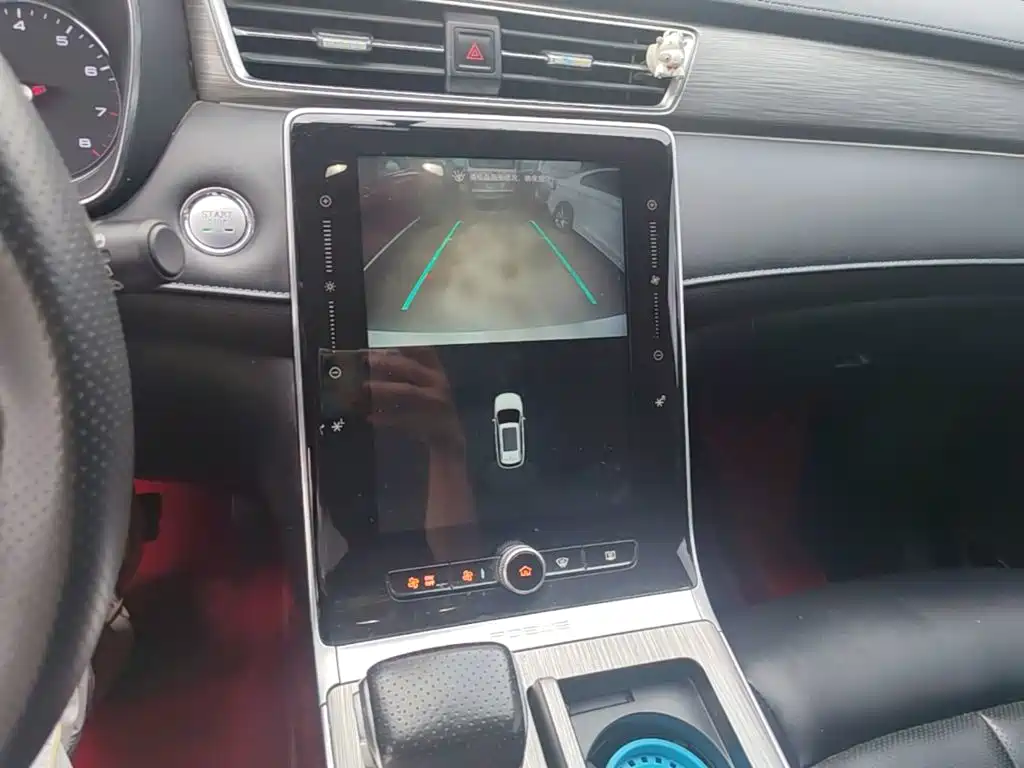 Roewe RX5 — миниатюра 13