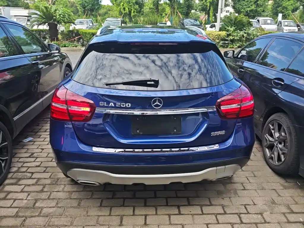 Mercedes-Benz GLA — миниатюра 6