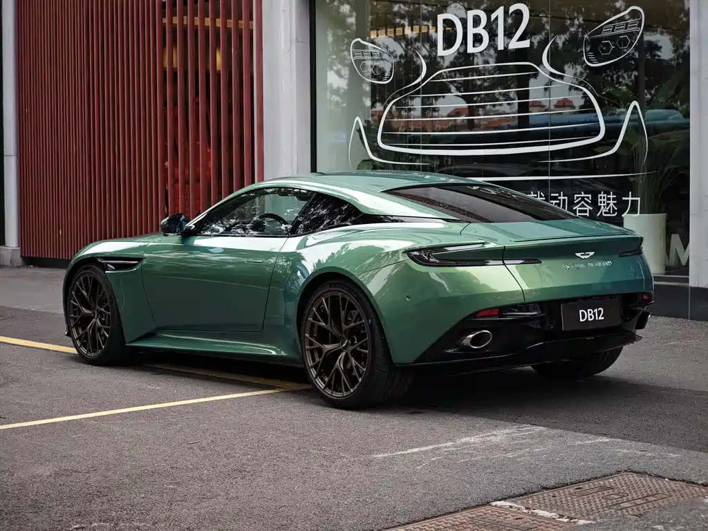 Aston Martin DB12 2023 4.0T V8 Coupe