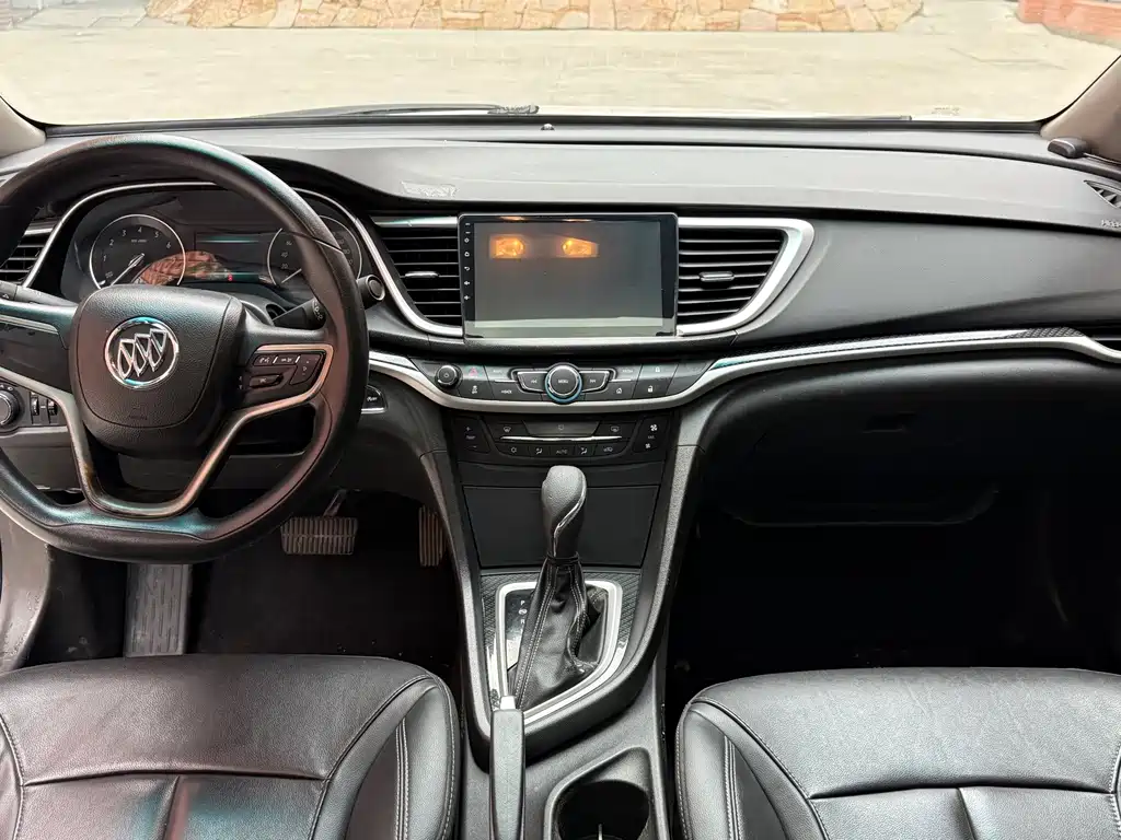 Buick Excelle — миниатюра 9