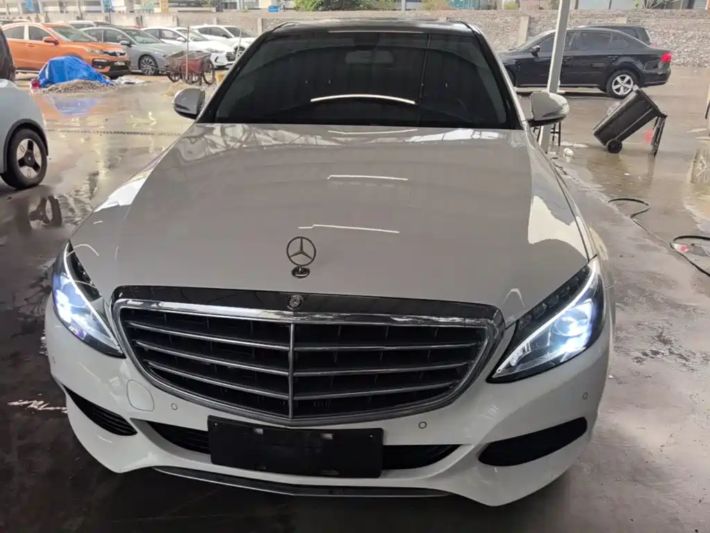 Mercedes-Benz C-Class — миниатюра 3