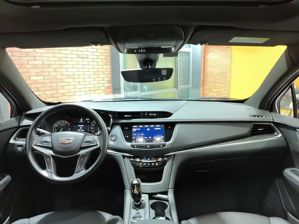 Cadillac XT5 — миниатюра 11