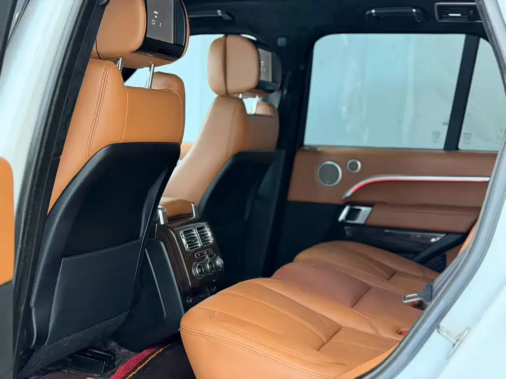 Land Rover Range Rover — миниатюра 4
