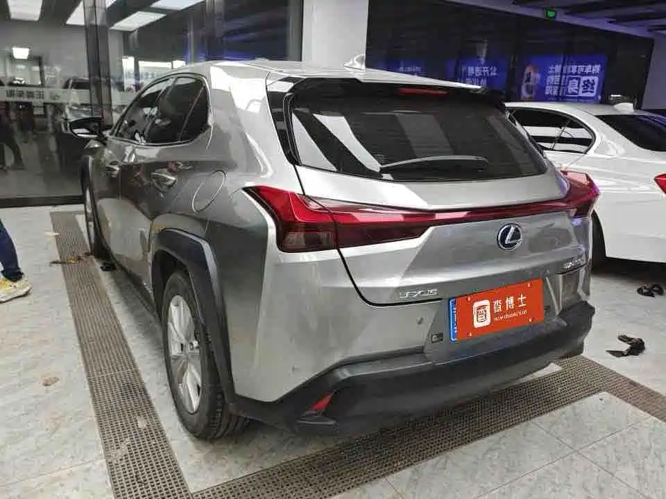 Lexus UX — миниатюра 4