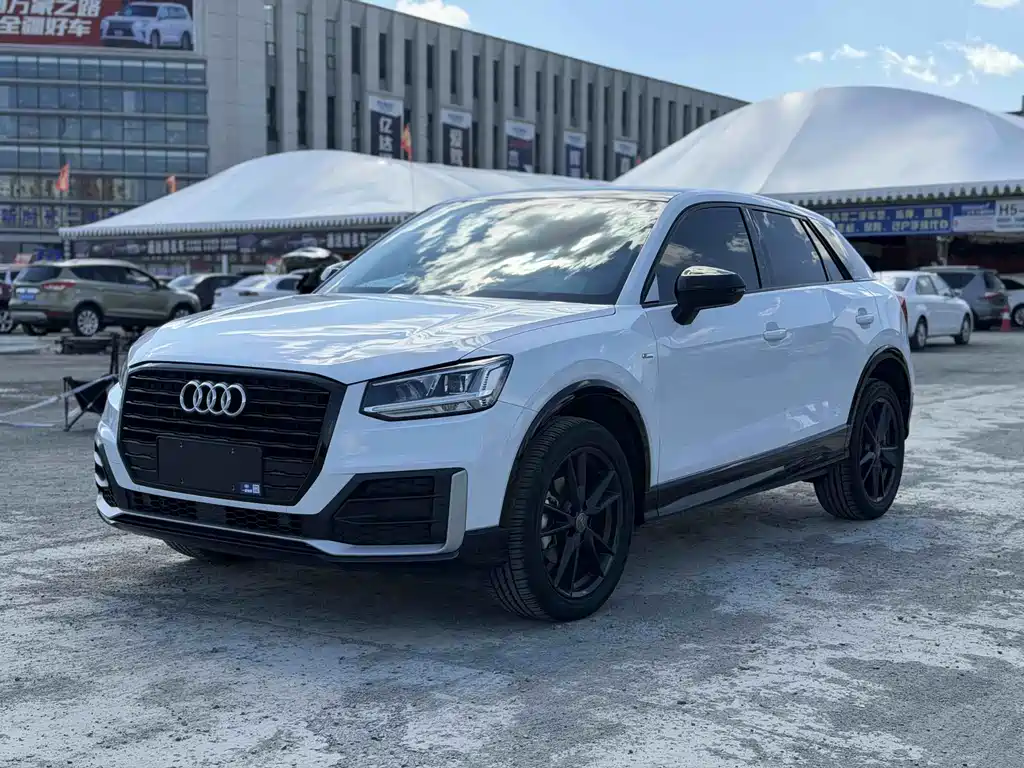 Audi Q2L 2021 35 TFSI