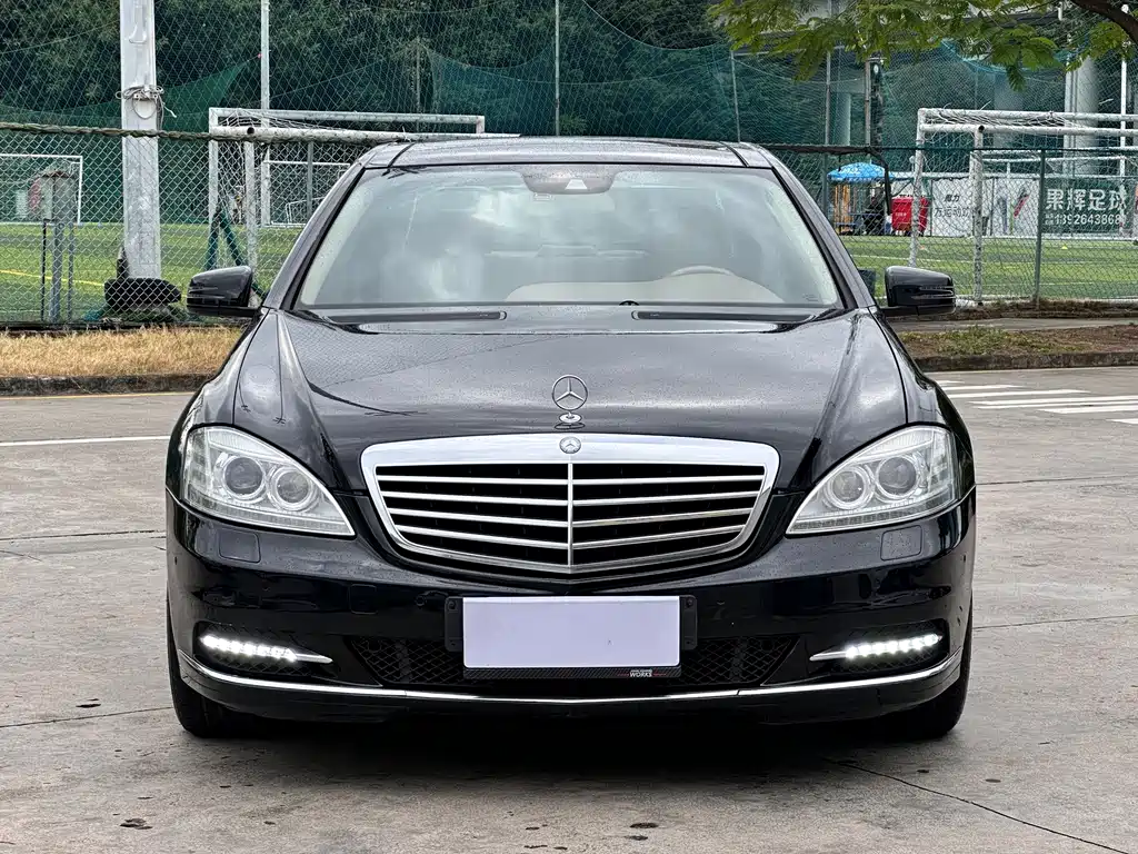 Mercedes-Benz S-Class — миниатюра 2