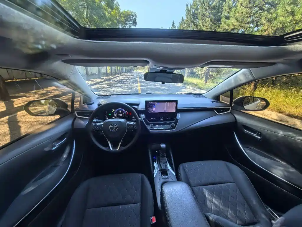 Toyota Corolla — миниатюра 5